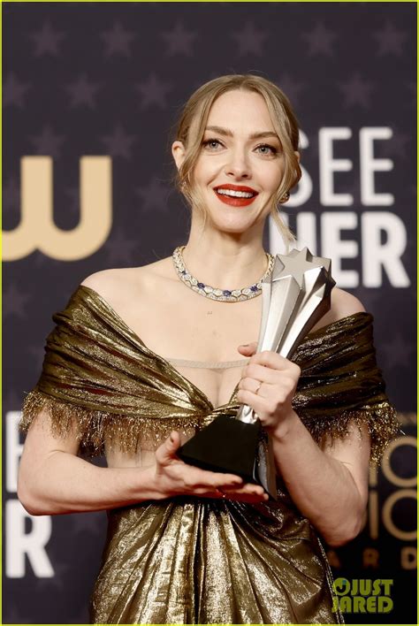 Amanda Seyfried S Dior Dress Was Ripping She Almost Had A Wardrobe Amanda Seyfried S Dior Dress Was Ripping She Almost Had A Wardrobe