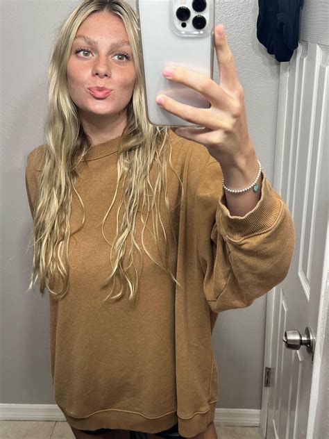 On Vs Off Which Is Better U Brittanyashleyx On Vs Off Which Is Better U Brittanyashleyx